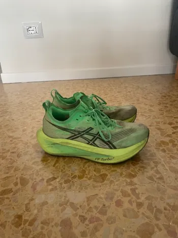 Tweedehands Asics Megablast bike
