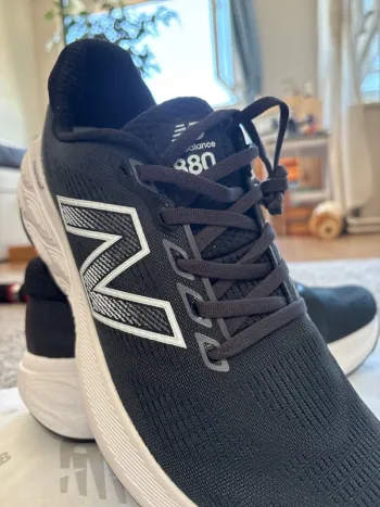 Used New Balance 880 bike — image 2 of 6