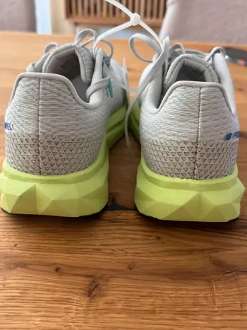 Gebrauchtes New Balance Running Shoes bike — Bild 2 von 4