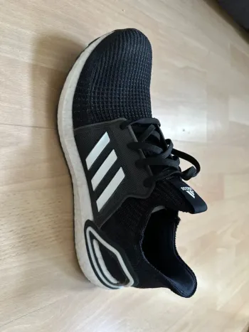 Used Adidas Ultra Boost 19 bike — image 2 of 3