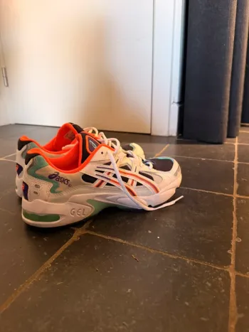 Used Asics Gel-Kayano bike — image 3 of 6