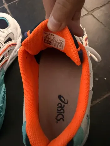 Used Asics Gel-Kayano bike — image 5 of 6