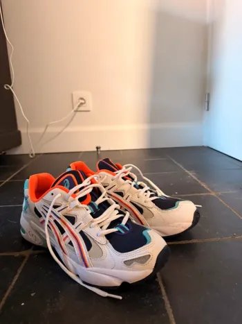 Used Asics Gel-Kayano bike