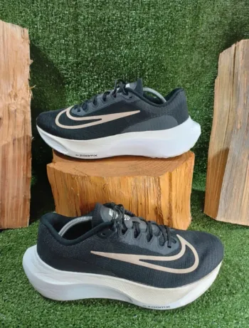 Gebrauchtes Nike Zoom Fly 5 bike
