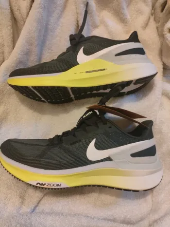 Brugt Nike Air Zoom Structure 25 bike