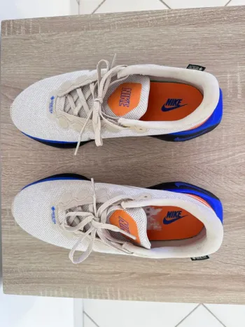 Used Orange Nike Motiva GORE-TEX bike — image 3 of 6