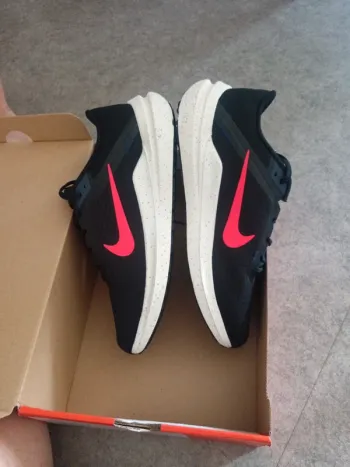 Brugt Nike Air Winflo 10 bike — billede 4 af 5