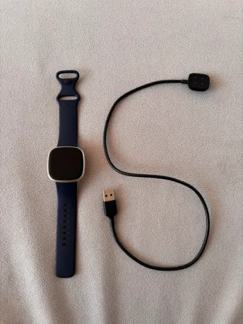 Fitbit Versa 3 bike usato