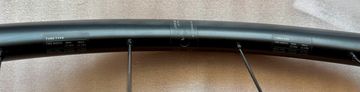 Used Dt Swiss Performance LN 2025 bike — image 6 of 9