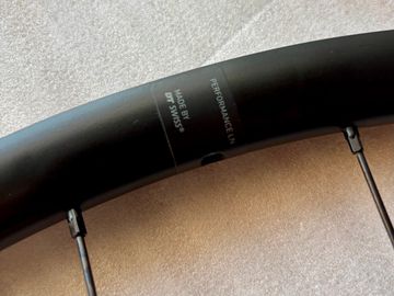 Used Dt Swiss Performance LN 2025 bike — image 9 of 9