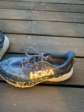 Gebrauchtes Hoka Speedgoat 6 bike — Bild 2 von 3
