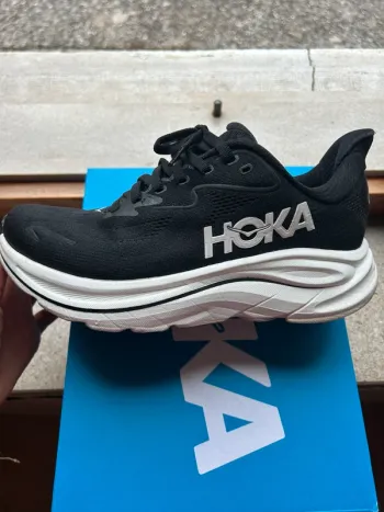 Tweedehands Hoka Clifton 10 bike — afbeelding 4 van 9
