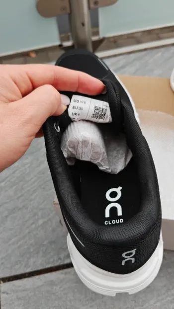 Used On Running On Cloud 6 bike — image 9 of 9