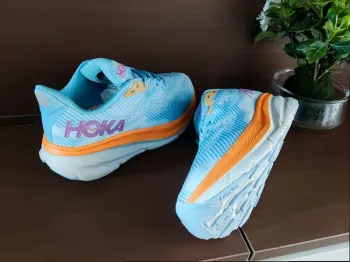 Gebrauchtes Hoka Shoes Blue bike