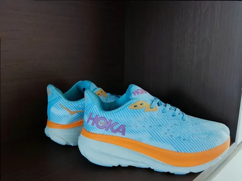 Gebrauchtes Hoka blue shoes size 39 bike — Bild 2 von 4