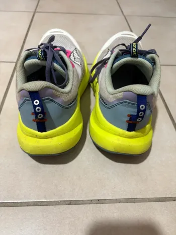 Used Saucony Xodus Ultra 4 bike — image 4 of 7