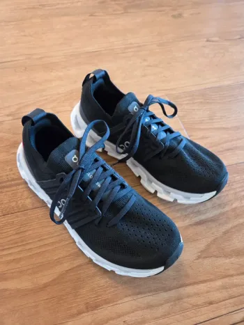 Tweedehands Under Armour Cloudswift 3 bike
