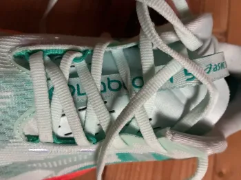 Used Asics Novablast 5 bike — image 3 of 5