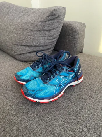 Used Asics Gel-Nimbus 19 bike — image 3 of 6