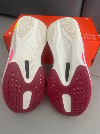 Used Nike Zoom Fly 6 bike — image 3 of 8