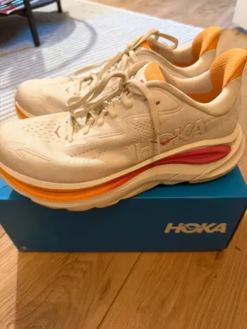 Tweedehands Hoka Clifton bike