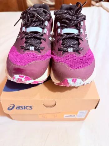 Tweedehands Asics Running Shoes bike — afbeelding 2 van 8