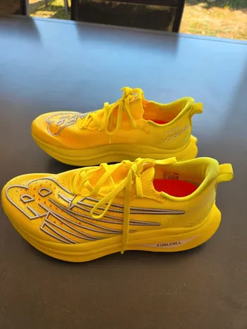 Gebrauchtes New Balance Elite bike — Bild 4 von 7