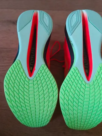 Used Nike Vaporfly 4 bike — image 4 of 9