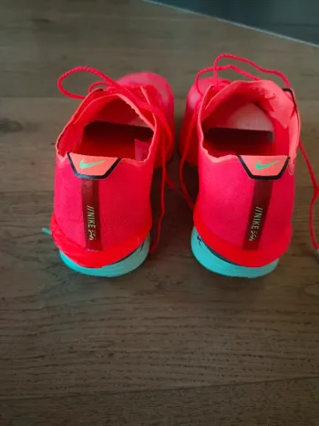 Used Nike Vaporfly 4 bike — image 7 of 9