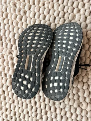 Used Adidas Ultraboost DNA bike — image 4 of 4