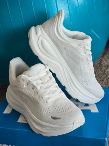 Käytetty Hoka Sportschuhe bike — kuva 9 / 10