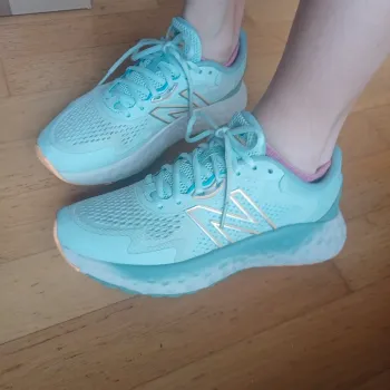Brugt New Balance Sneakers bike — billede 3 af 11