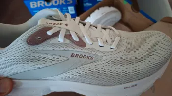 Used Brooks Trace 4 bike — image 8 of 14