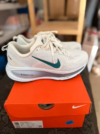 Brugt Nike Vomero 18 bike