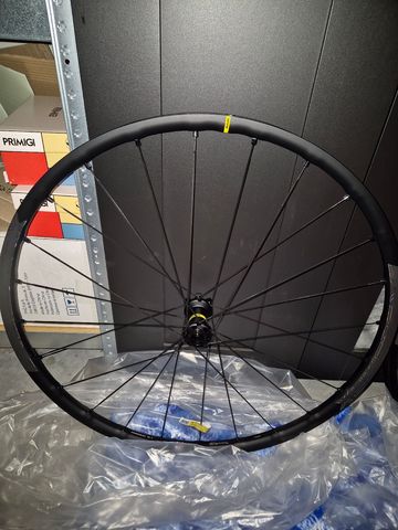 Käytetty Mavic Crossmax SLS 29 2026 bike — kuva 3 / 4