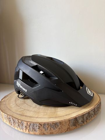 Used 100% Altis Helmet bike — image 2 of 8