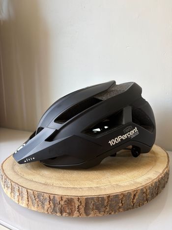 100% Altis Helmet bike d'occasion