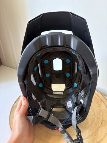 Used 100% Altis Helmet bike — image 6 of 8