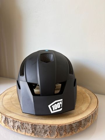 Used 100% Altis Helmet bike — image 3 of 8