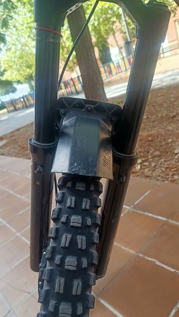 Brugt RockShox Zeb Select Fork 2025 bike — billede 4 af 7