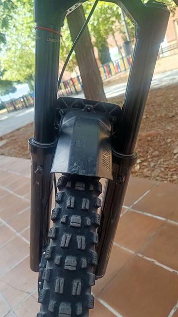 Tweedehands RockShox Zeb Select Fork 2025 bike — afbeelding 4 van 7
