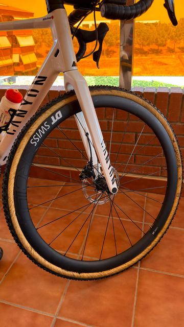 Dt Swiss CRC 1100 Wheels Wheels usato