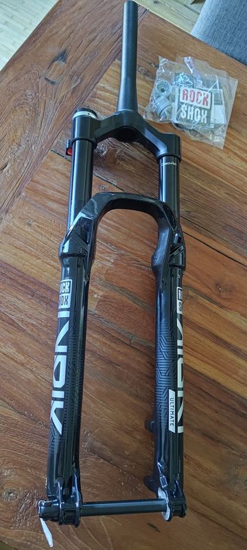 RockShox Lyrik Ultimate Flight Attendant Fork usato