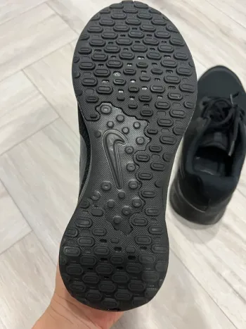 Used Nike Laufschuhe Herren 42 bike — image 4 of 7