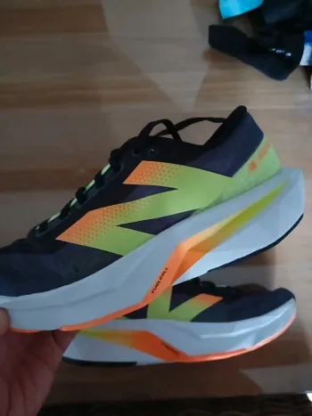 New Balance Rebel bike d'occasion — image 2 sur 12