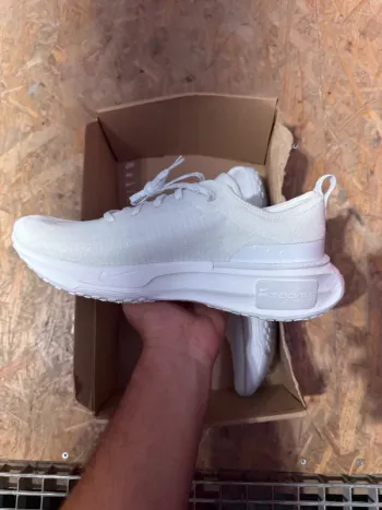 Tweedehands Nike ZoomX Invincible Run Fk 3 bike — afbeelding 4 van 9