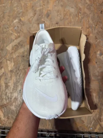 Tweedehands Nike ZoomX Invincible Run Fk 3 bike — afbeelding 3 van 9