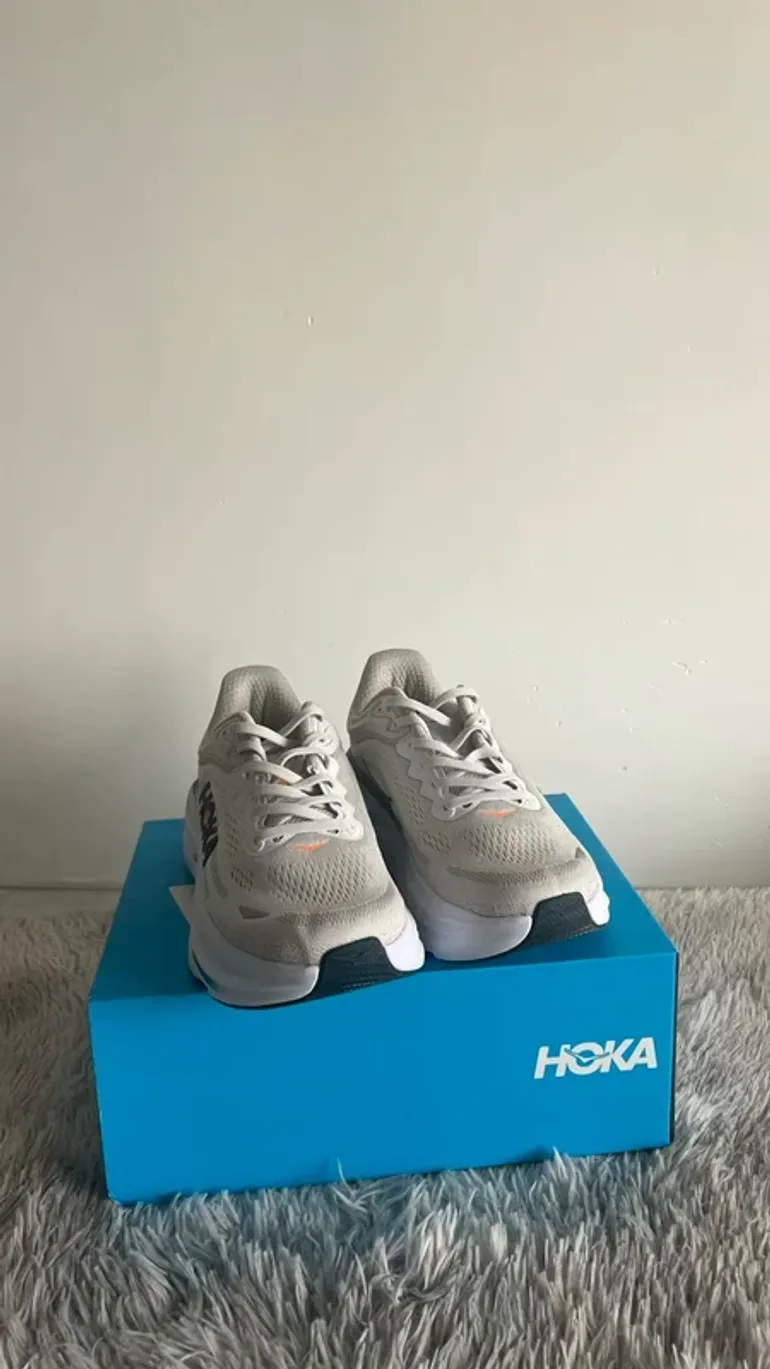 Tweedehands Hoka Zapatillas bike — afbeelding 2 van 6