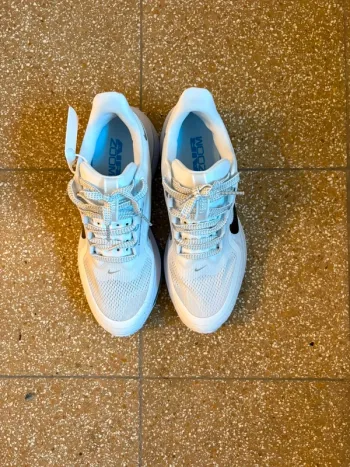 Tweedehands Nike Schuhe bike — afbeelding 2 van 4