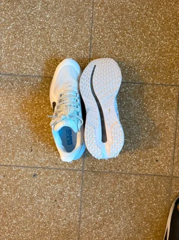 Tweedehands Nike Schuhe bike — afbeelding 3 van 4